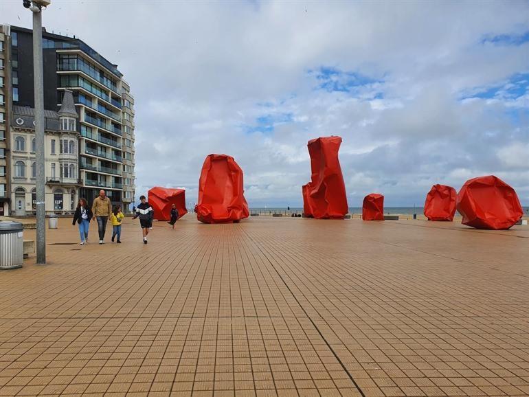 2 Slaapkamer Appartement Op De Zeedijk Van Oostende. Exterior foto