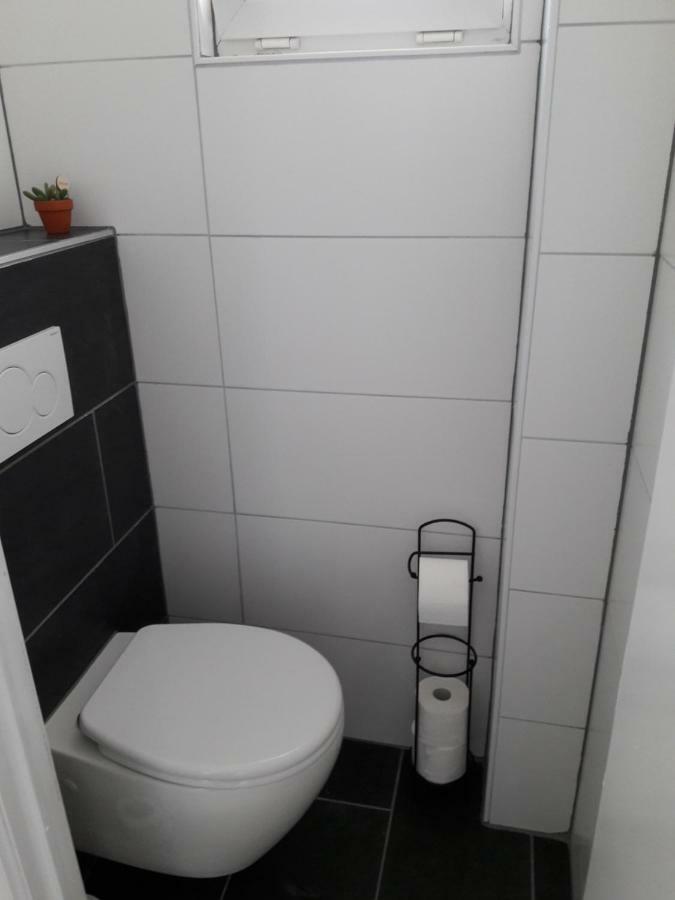 2 Slaapkamer Appartement Op De Zeedijk Van Oostende. Exterior foto